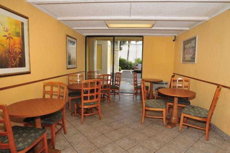 Days Inn By Wyndham Neptune Beach แจ็กสันวิลล์บีช ภายนอก รูปภาพ